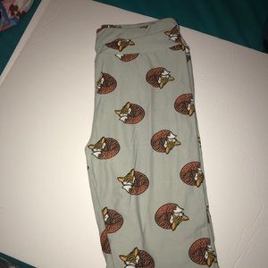 Lularoe Os Sleepy Fox Leggings